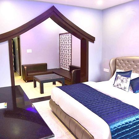 Fabhotel Kangra Roadway Inn Tanda Dış mekan fotoğraf